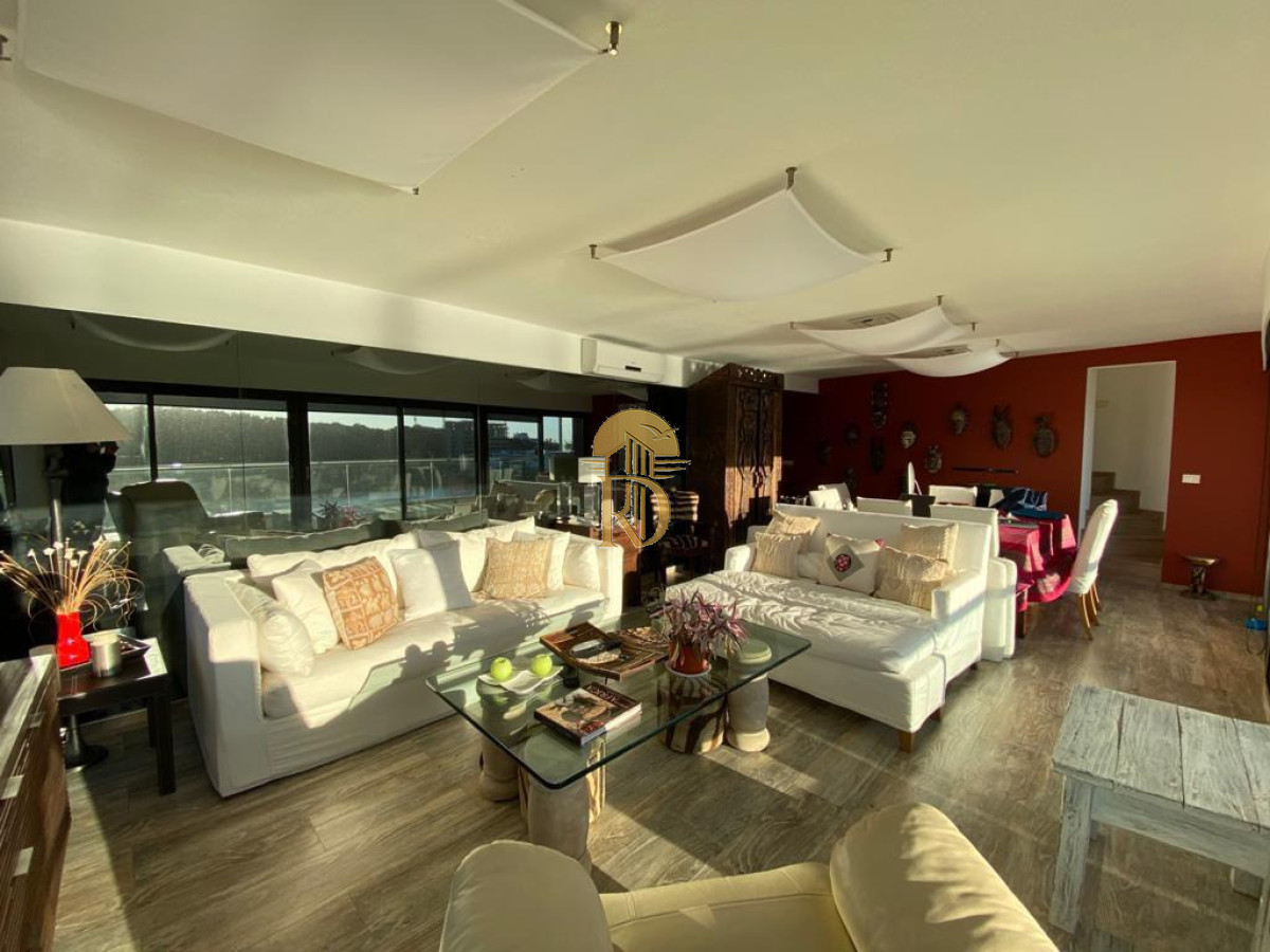 Penthouse en Venta en Terrazas de la Laguna sobre el lago frente al mar. -id-485-4