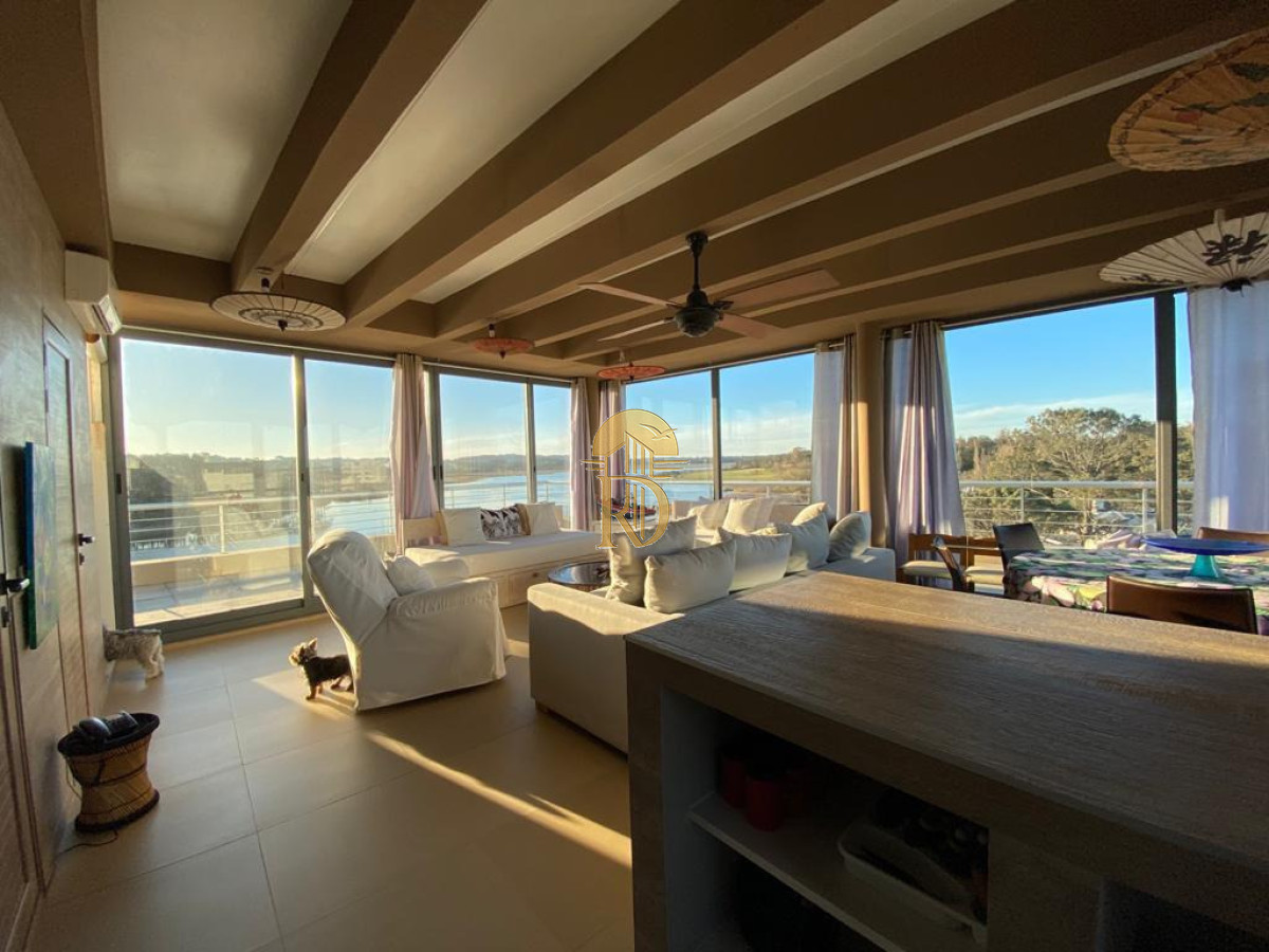 Penthouse en Venta en Terrazas de la Laguna sobre el lago frente al mar. -id-485-2