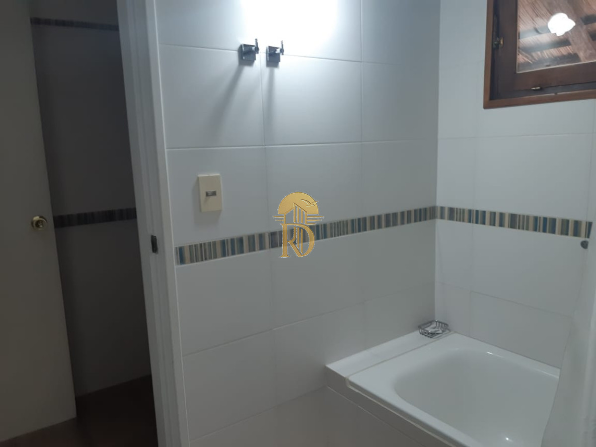 Casa en venta en el Complejo Solanas -id-962-6