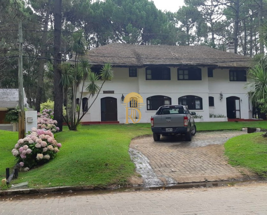 Casa en venta en el Complejo Solanas -id-962