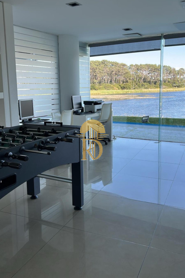 Penthouse en Venta en Terrazas de la Laguna sobre el lago frente al mar. -id-485-12