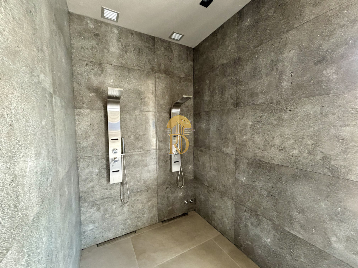 TORRES DEL ESTE | 2 dorm 2 baños desarrollo de lujo en Av. Chiverta, Punta del Este -id-703-25