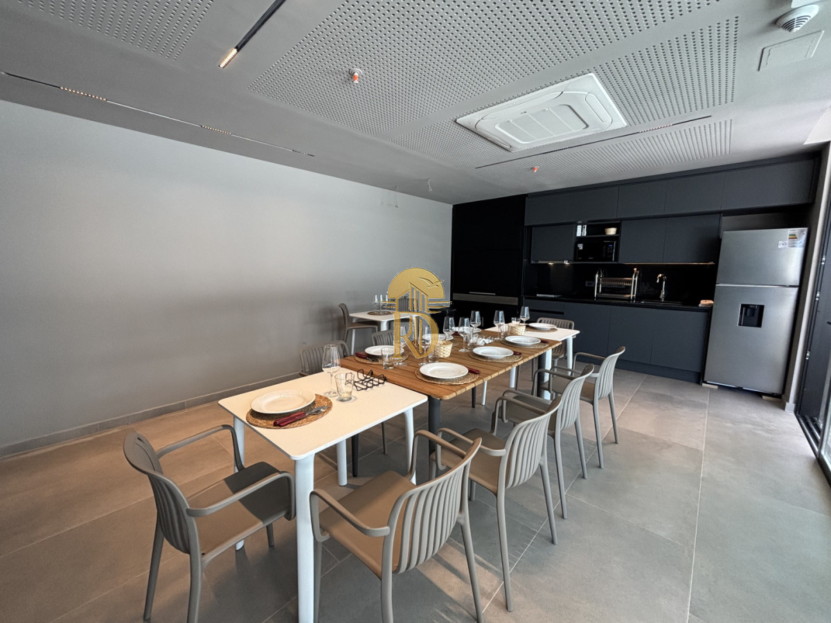 TORRES DEL ESTE | 2 dorm 2 baños desarrollo de lujo en Av. Chiverta, Punta del Este -id-703-23