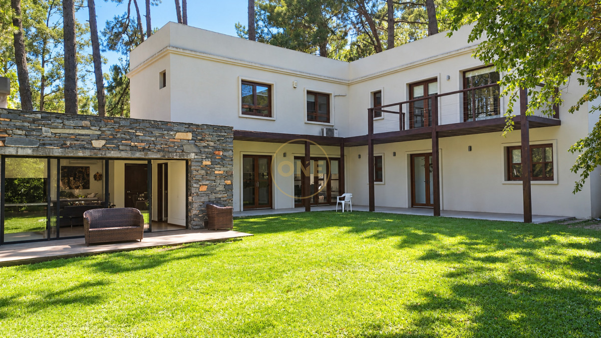 Casa ID.2463 - Casa en venta en Complejo Solanas, Punta Ballena.