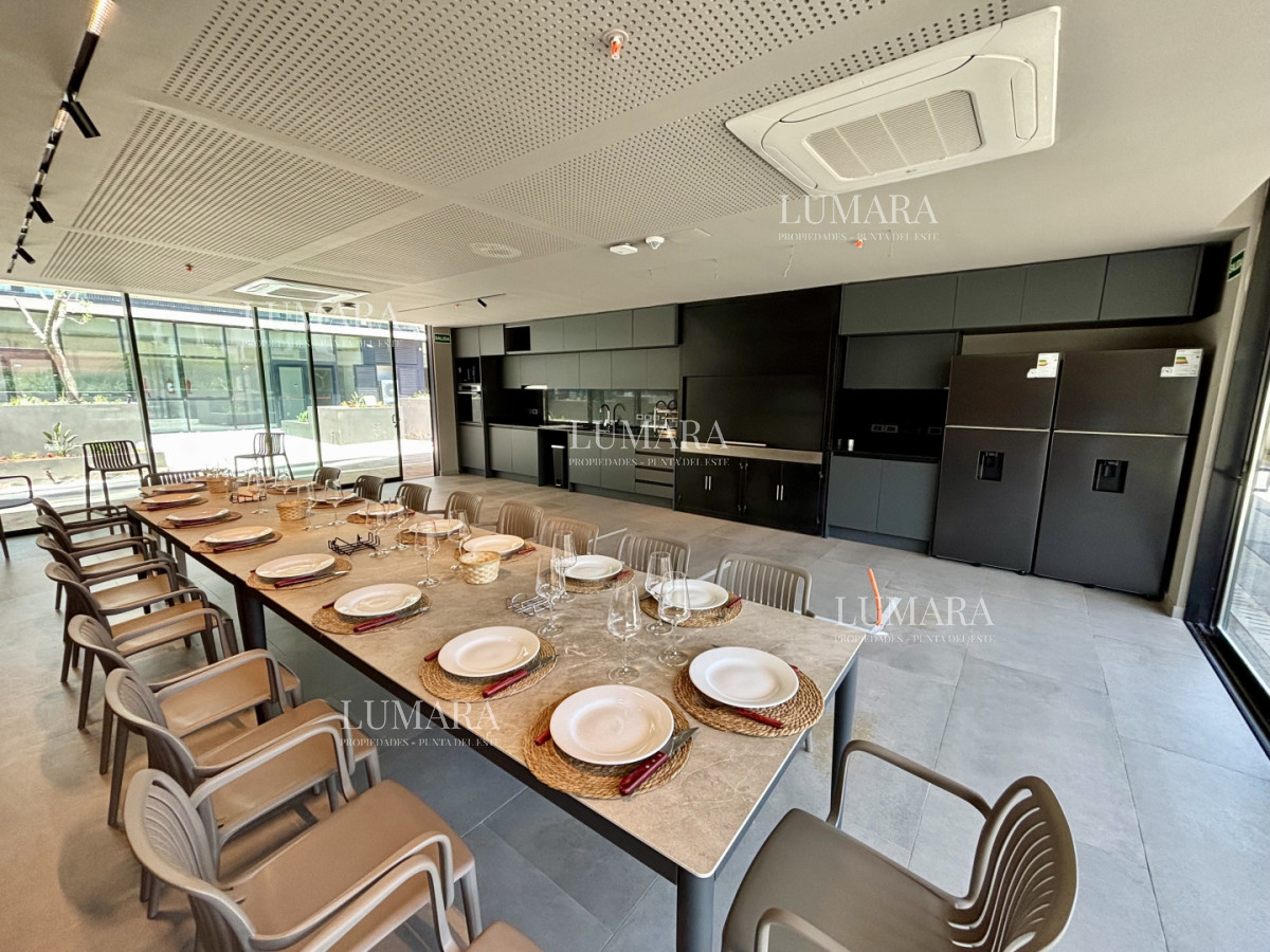 Apartamento ID.2742 - TORRES DEL ESTE - Nuevo desarrollo de lujo en Av. Chiverta, Punta del Este