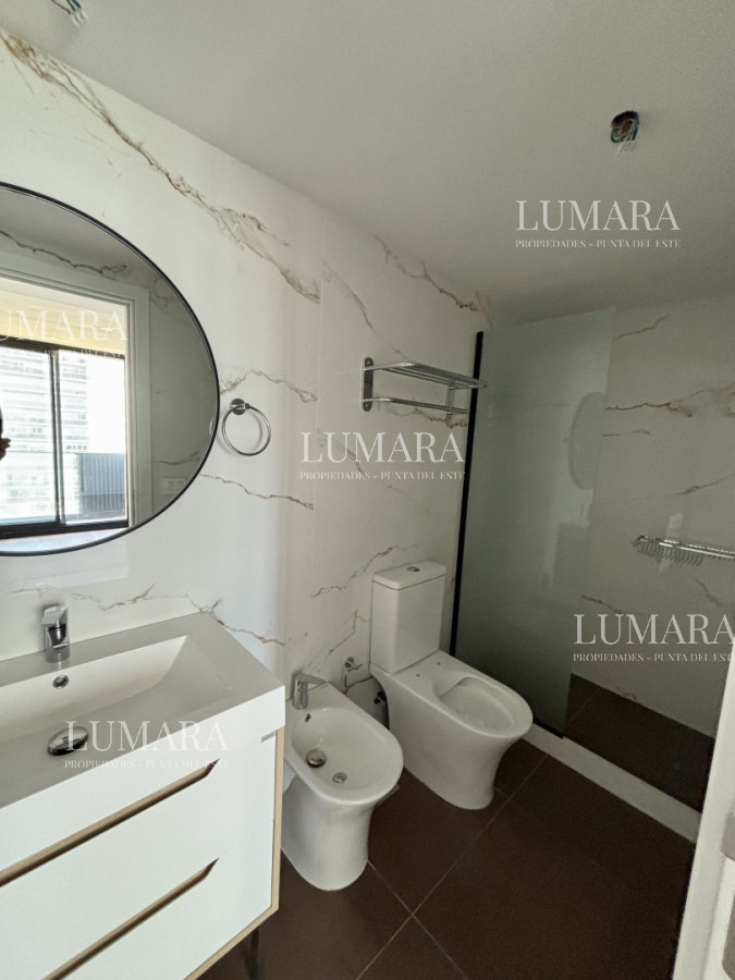 Apartamento ID.2742 - TORRES DEL ESTE - Nuevo desarrollo de lujo en Av. Chiverta, Punta del Este