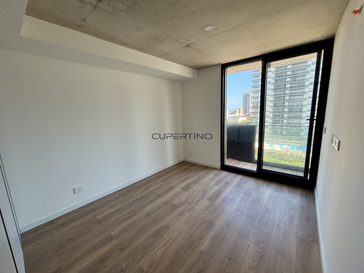 Apartamento ID.632 - TORRES DEL ESTE | 2 dorm 2 baños desarrollo de lujo en Av. Chiverta, Punta del Este