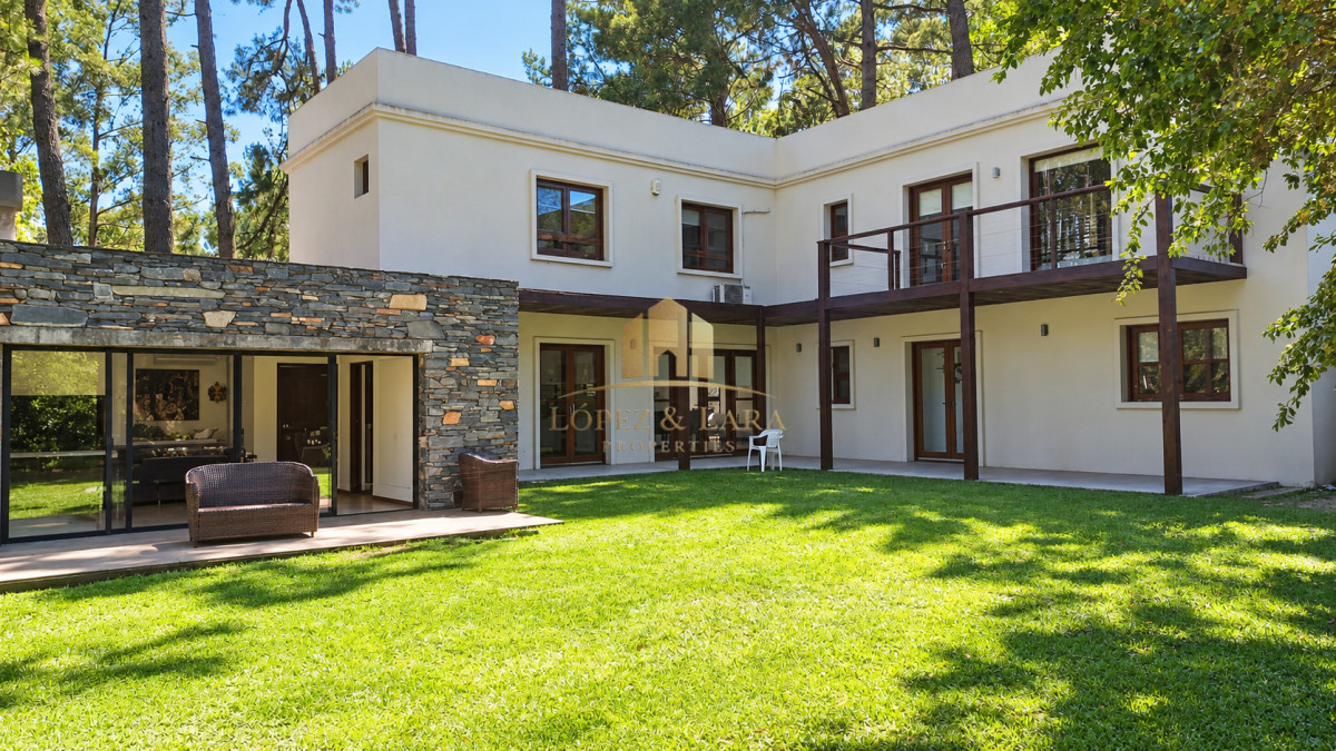Casa ID.302 - Casa en venta en Complejo Solanas, Punta Ballena.