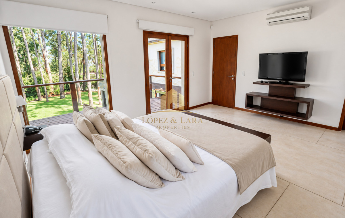 Casa ID.302 - Casa en venta en Complejo Solanas, Punta Ballena.