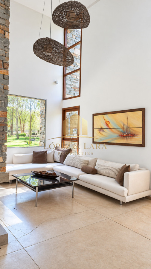 Casa ID.302 - Casa en venta en Complejo Solanas, Punta Ballena.