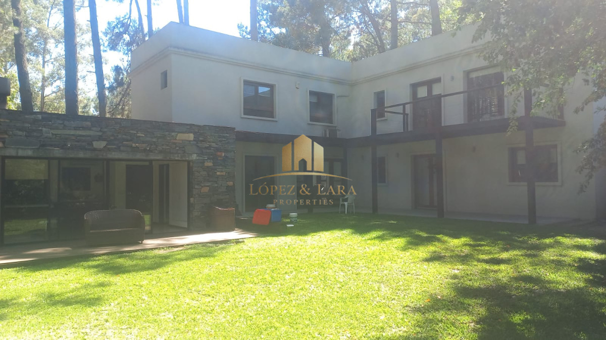 Casa ID.302 - Casa en venta en Complejo Solanas, Punta Ballena.