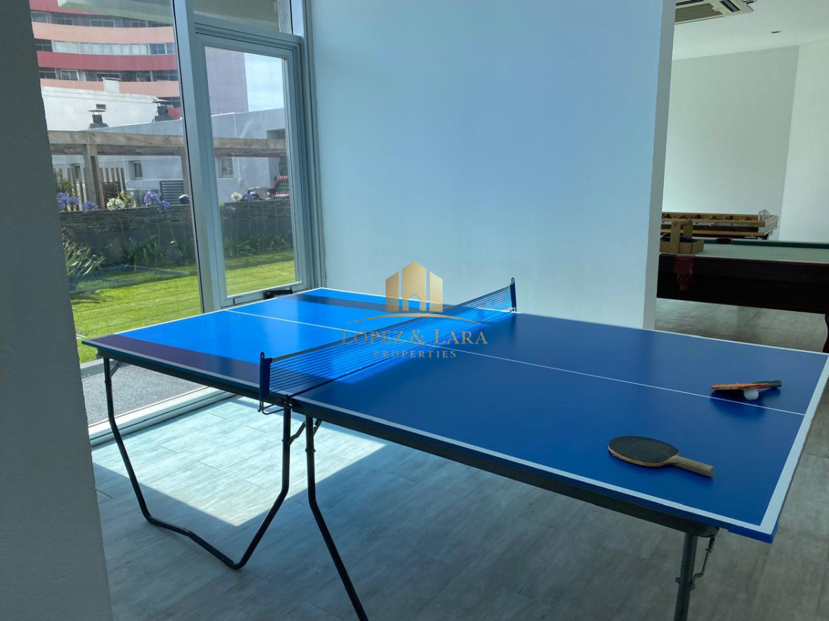 Apartamento ID.247 - Apartamento amplio de categoría con vista a Playa Mansa y Playa Brava