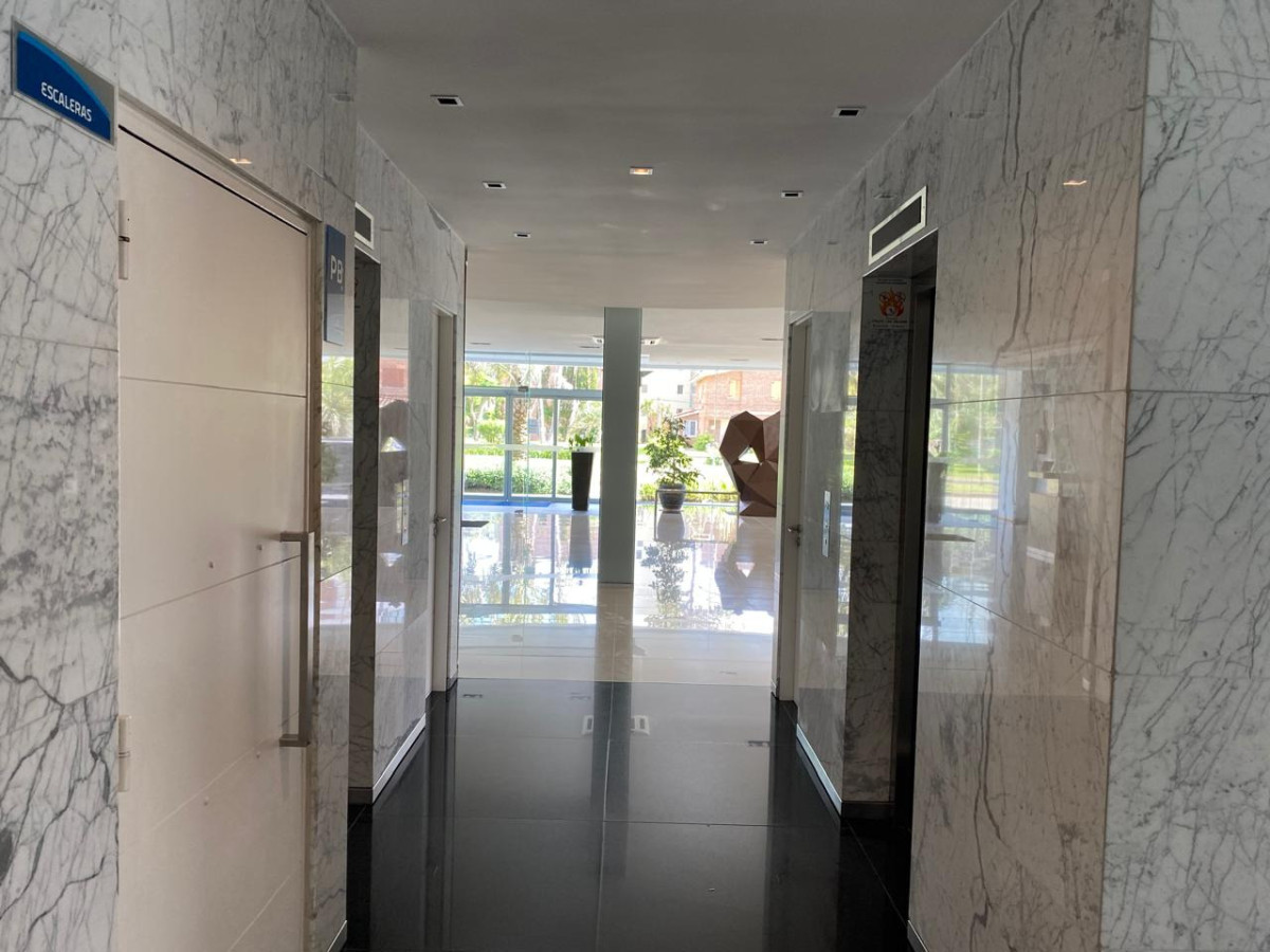Apartamento ID.21098734 - Avenida Chiverta - 3 dormitorios | Piso alto | Vista | Todos los servicios.