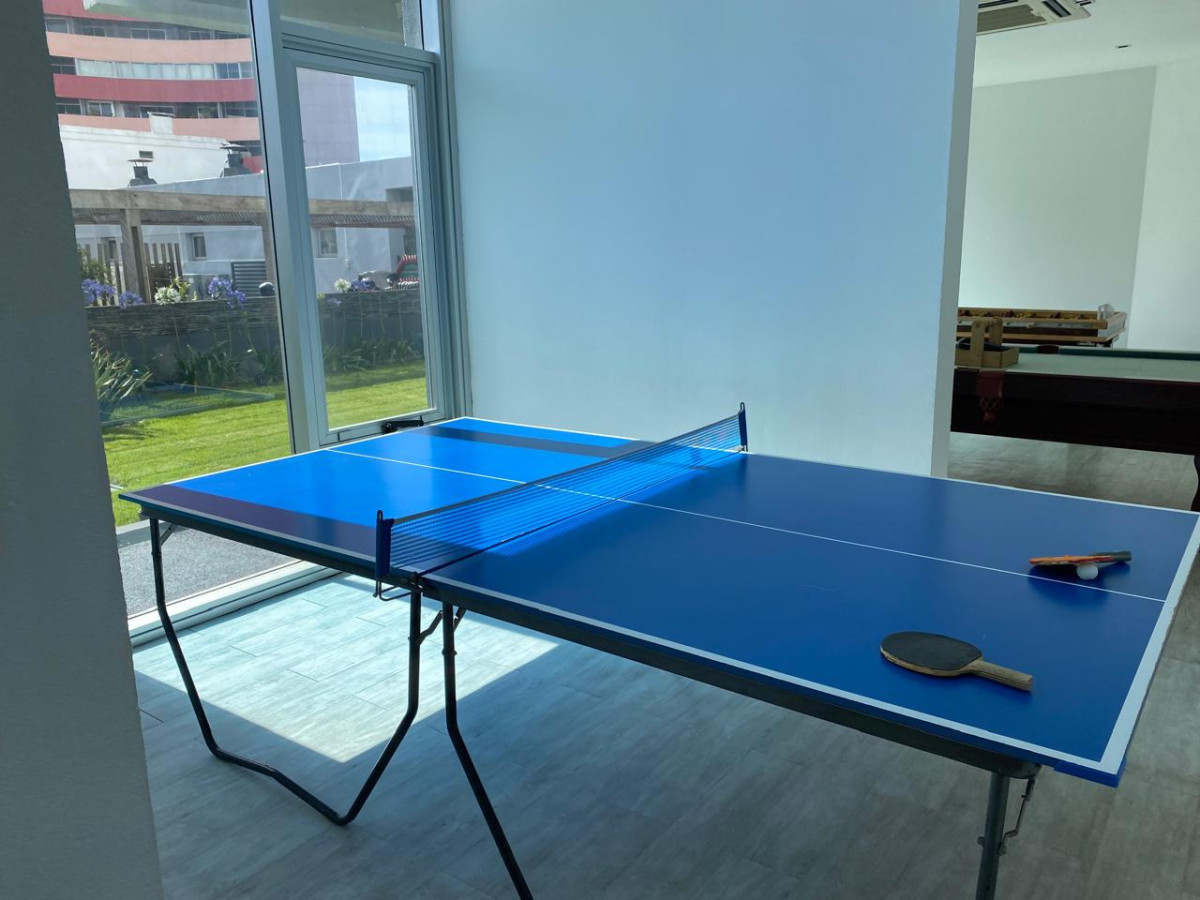Apartamento ID.21098733 - Apartamento amplio de categoría con vista a Playa Mansa y Playa Brava
