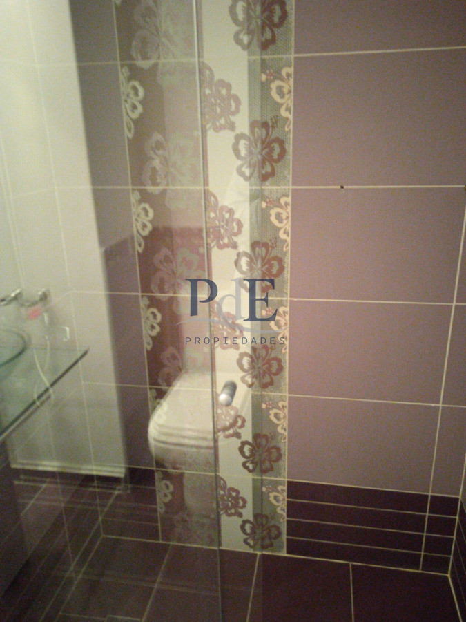 Apartamento pasante en venta en Playa Mansa - Imagen 10