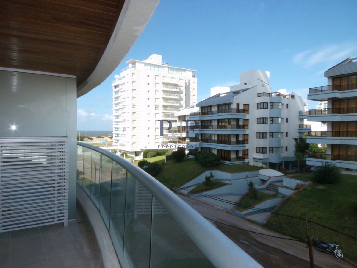 Icon Brava Tower|  Parada 6 de Playa Brava, Punta del Este - Imagen 36