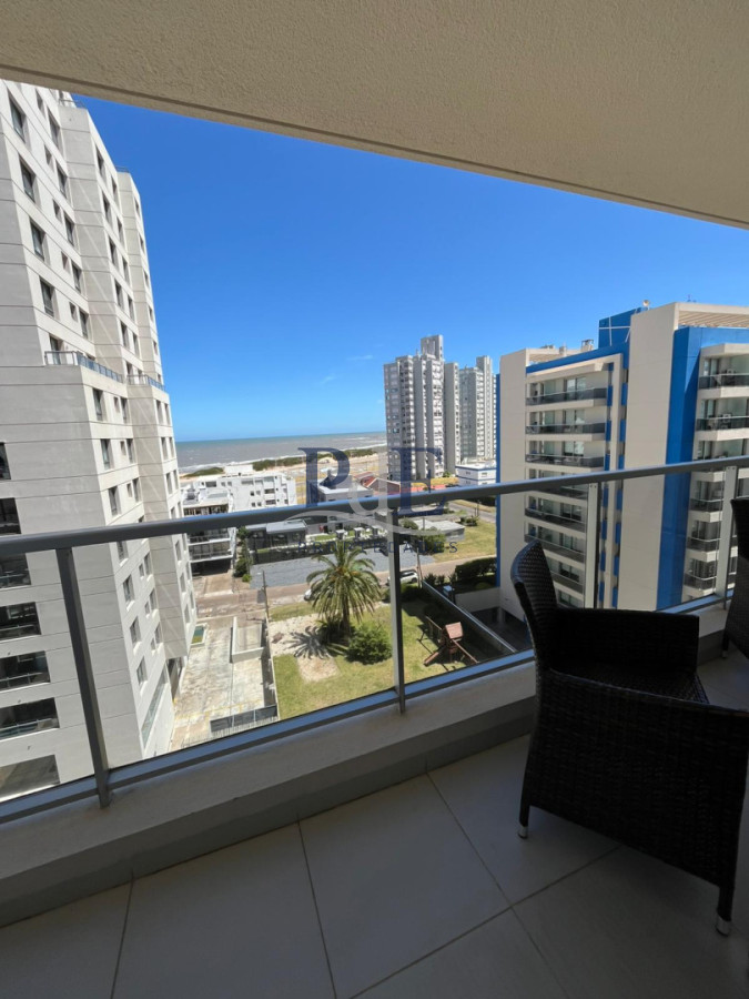 Apartamento a dos cuadras de Playa Brava - Imagen 8