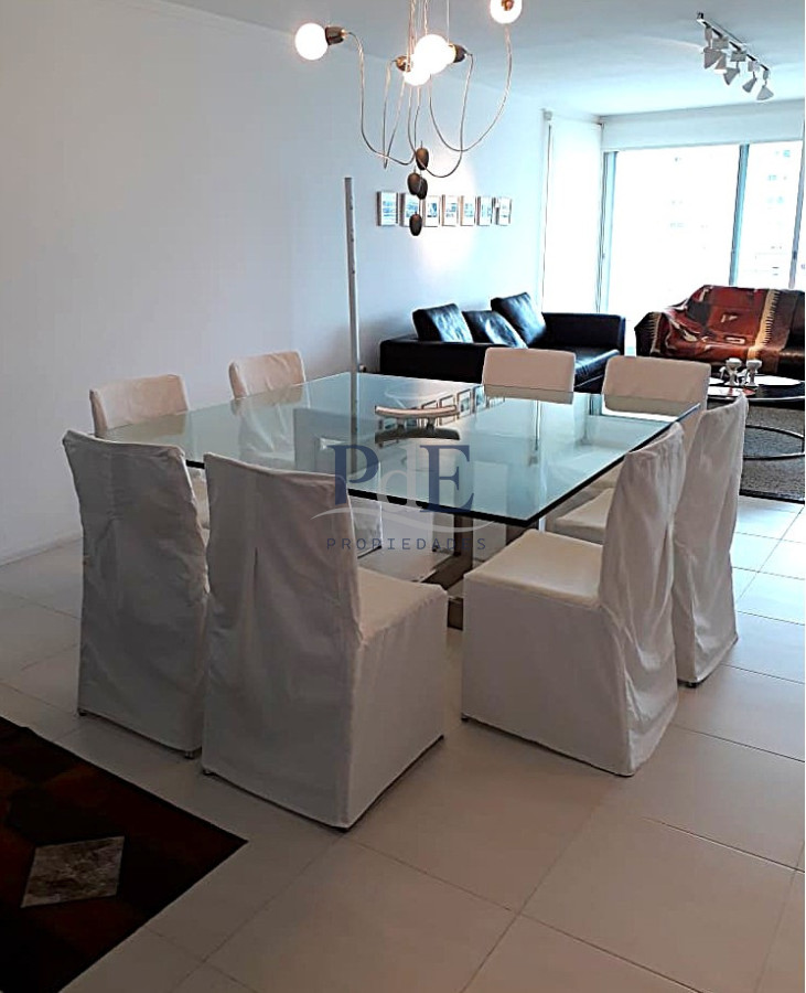 Amplio apartamento en alquiler temporario - Imagen 1