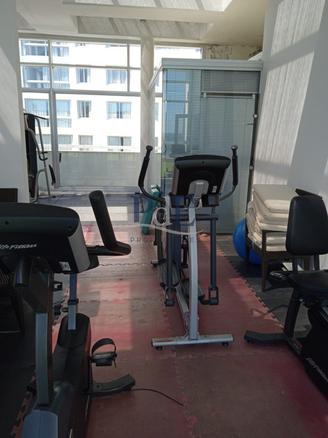 Apartamento pasante en venta en Playa Mansa - Imagen 29