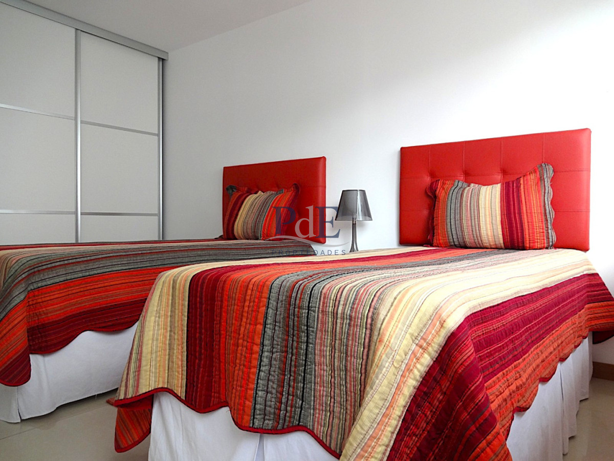 Apartamento en primera línea en Parada 28 de la Brava - Imagen 9