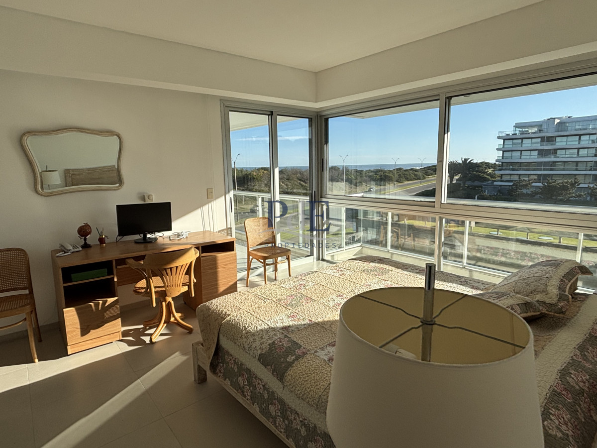 Importante apartamento frente al mar, primera línea. Playa Brava - Imagen 10