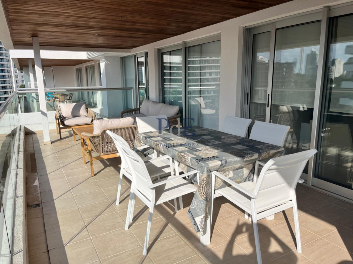 Apartamento en Punta del Este, Aidy Grill