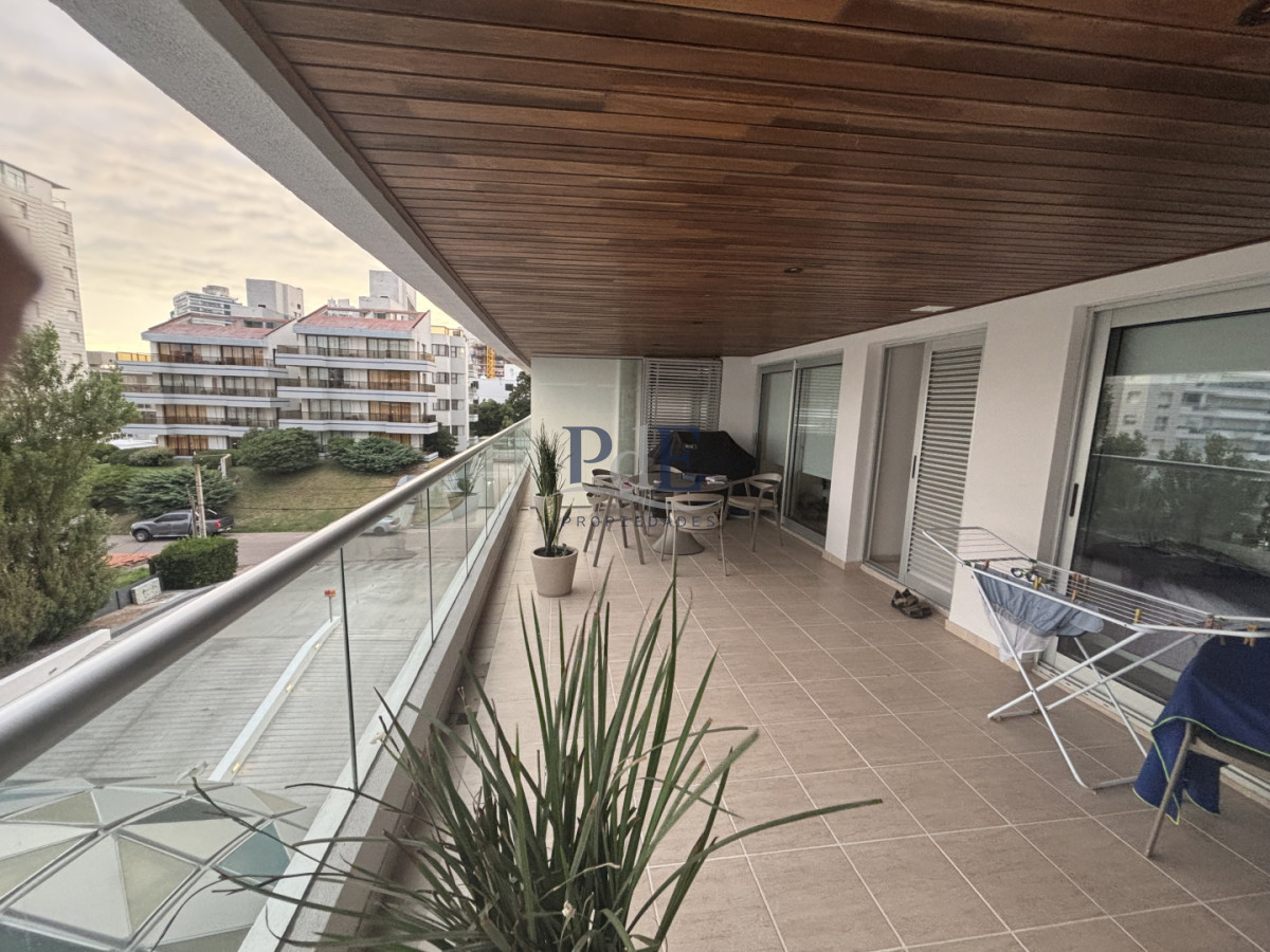 Apartamento en alquiler, 1ª quincena de enero | Parada 6, Playa Brava - Imagen 9