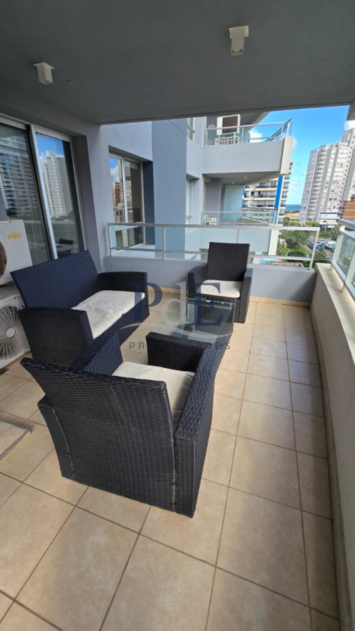 Apartamento sobre Avda. Chiverta