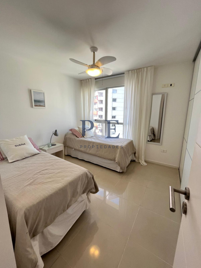 Apartamento a dos cuadras de Playa Brava - Imagen 3