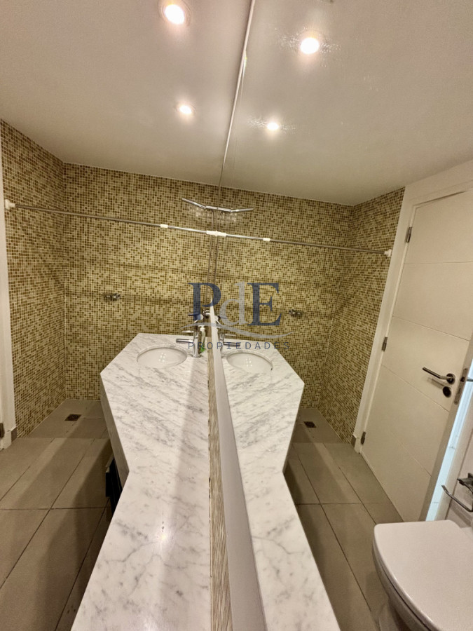 Venta de apartamento en Icon Brava Tower · Punta del Este. - Imagen 13