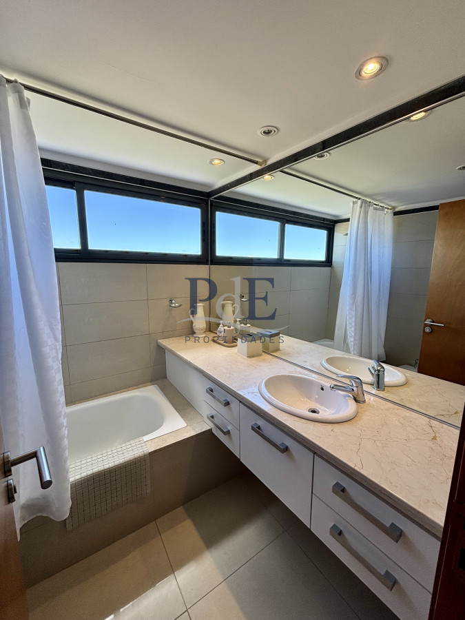 Rincón del Indio | Apartamento en venta con vista al mar | 3 suites + servicio - Imagen 23