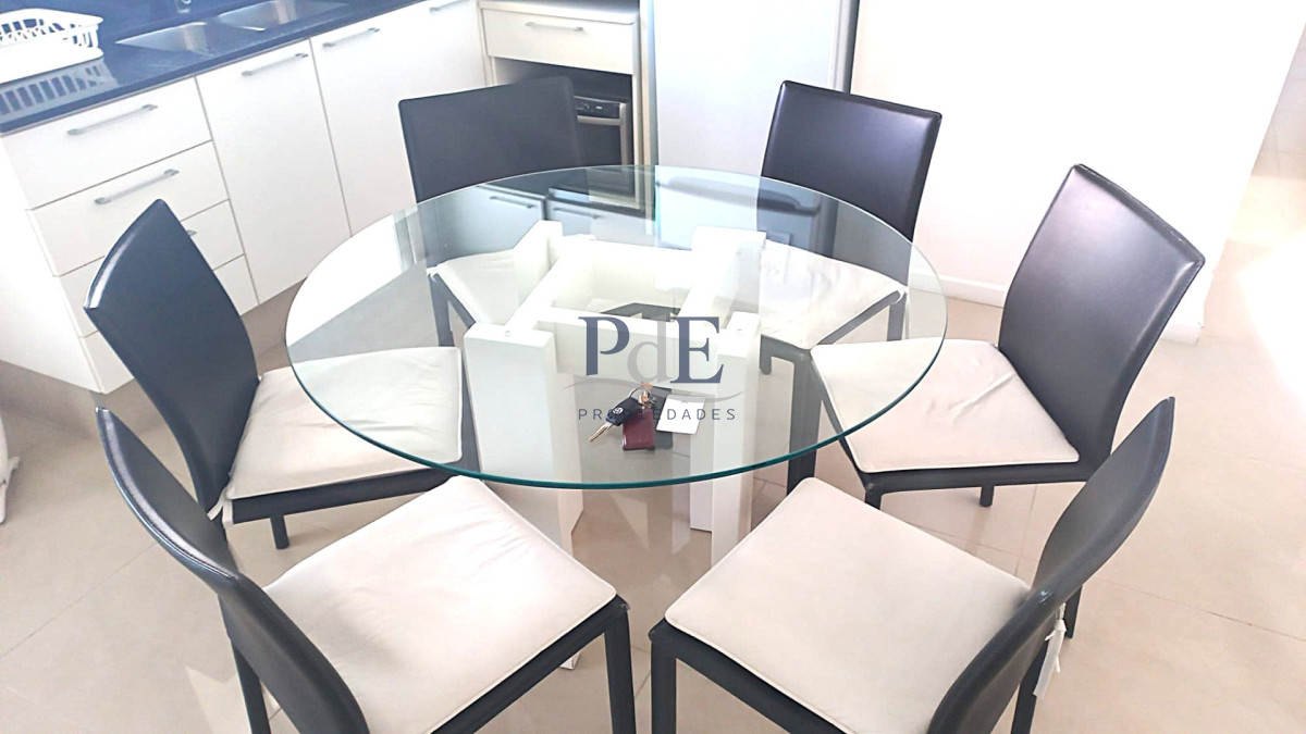 Apartamento sobre Avenida Chiverta 2 dormitorios y 2 baños. Punta del Este - Imagen 11