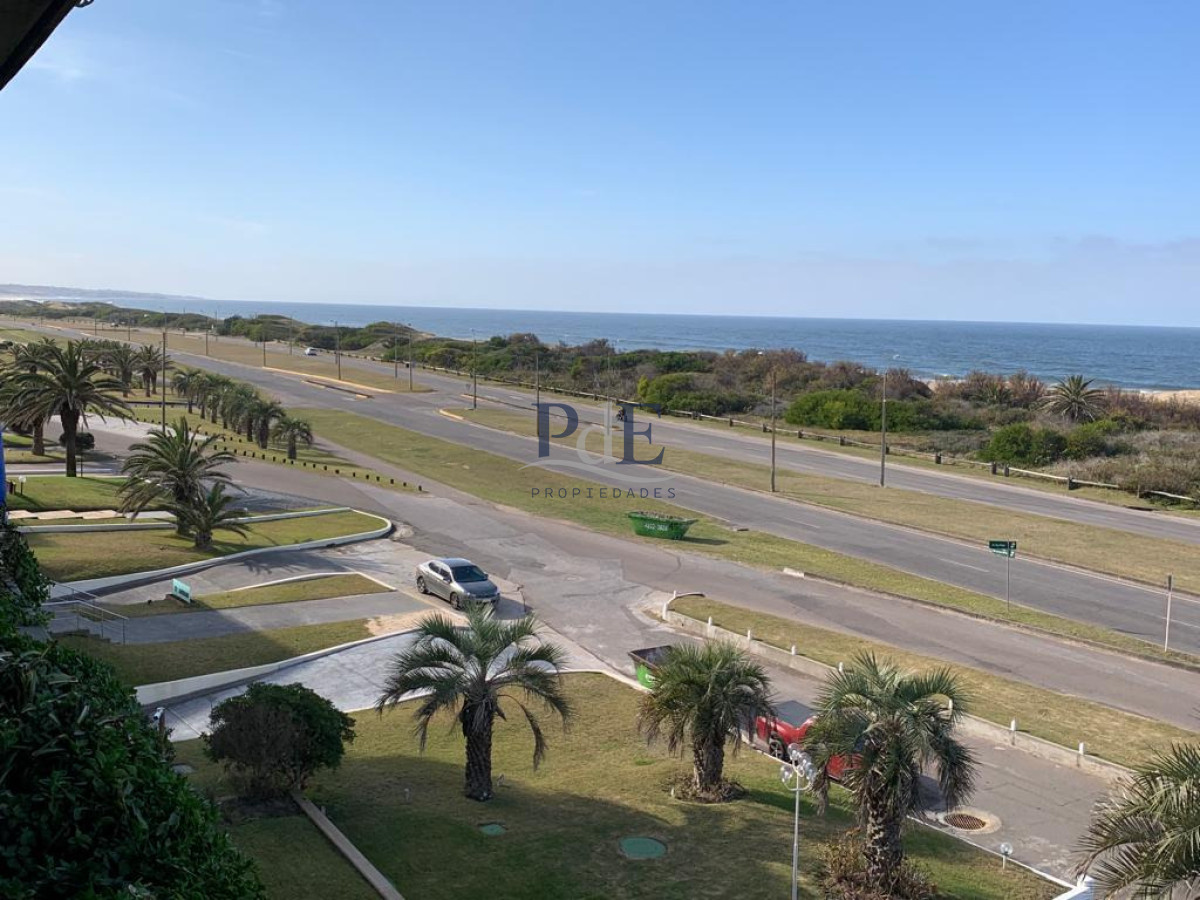 Exclusivo apartamento en venta en Pda 12 de Playa Brava - Imagen 3