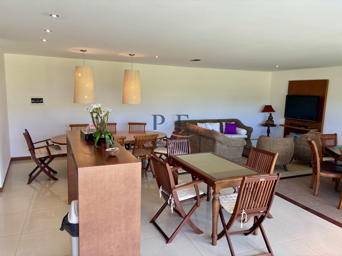 Dúplex tipo casa frente al mar | 3 suites + dependencia | Barbacoa cerrada privada - Imagen 1