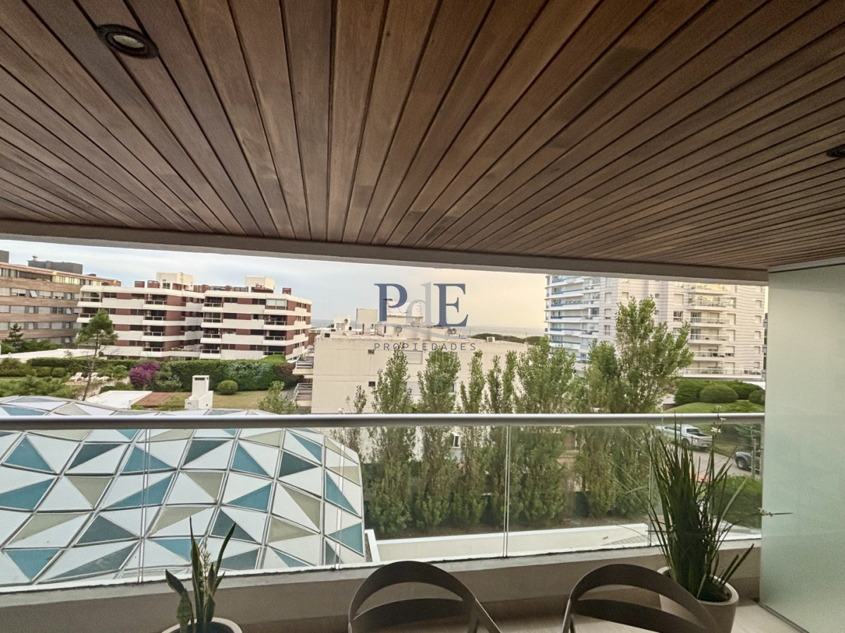 Apartamento en alquiler, 1ª quincena de enero | Parada 6, Playa Brava - Imagen 4