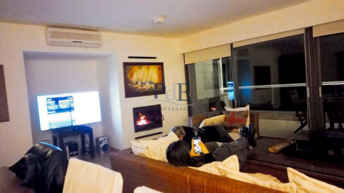 Espectacular departamento con vista al mar y a la laguna. - Imagen 8