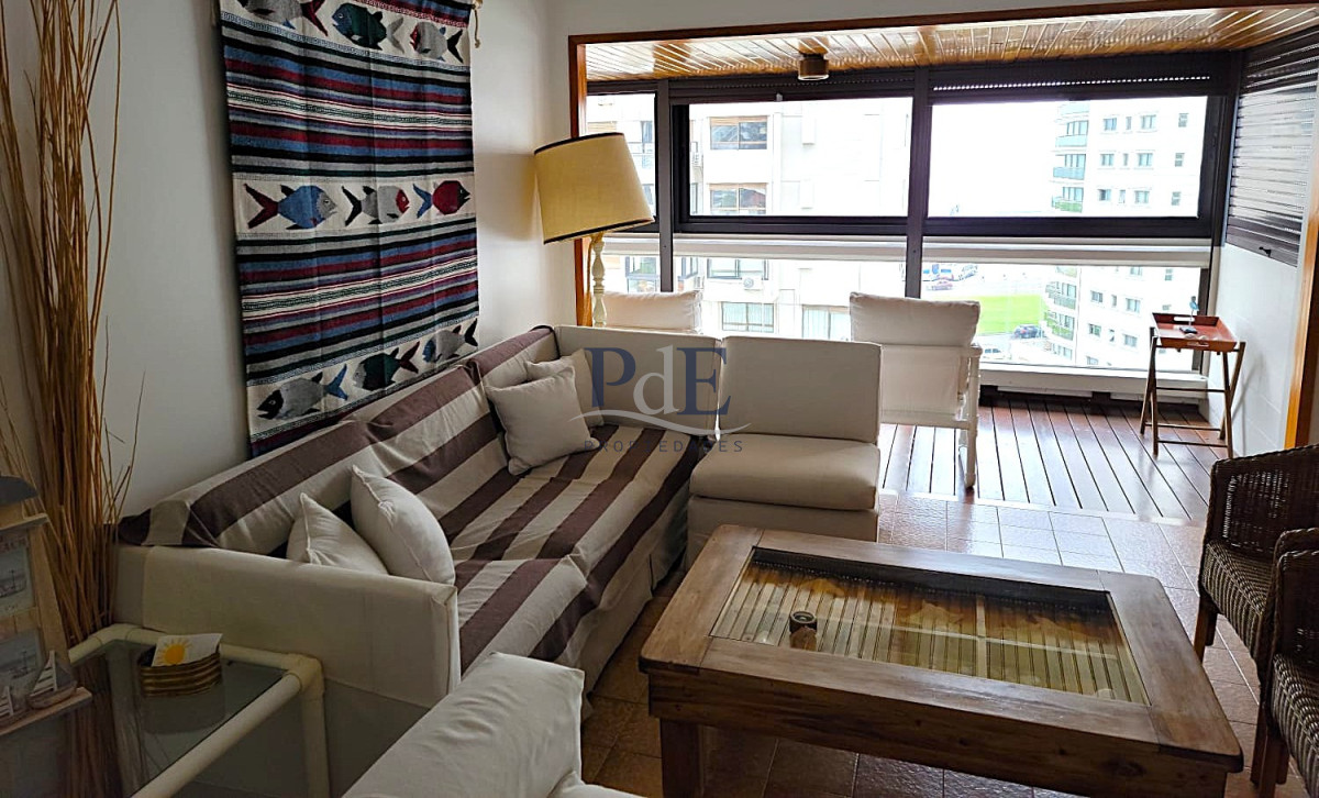 Apartamento en Edificio Parquemar - Imagen 8