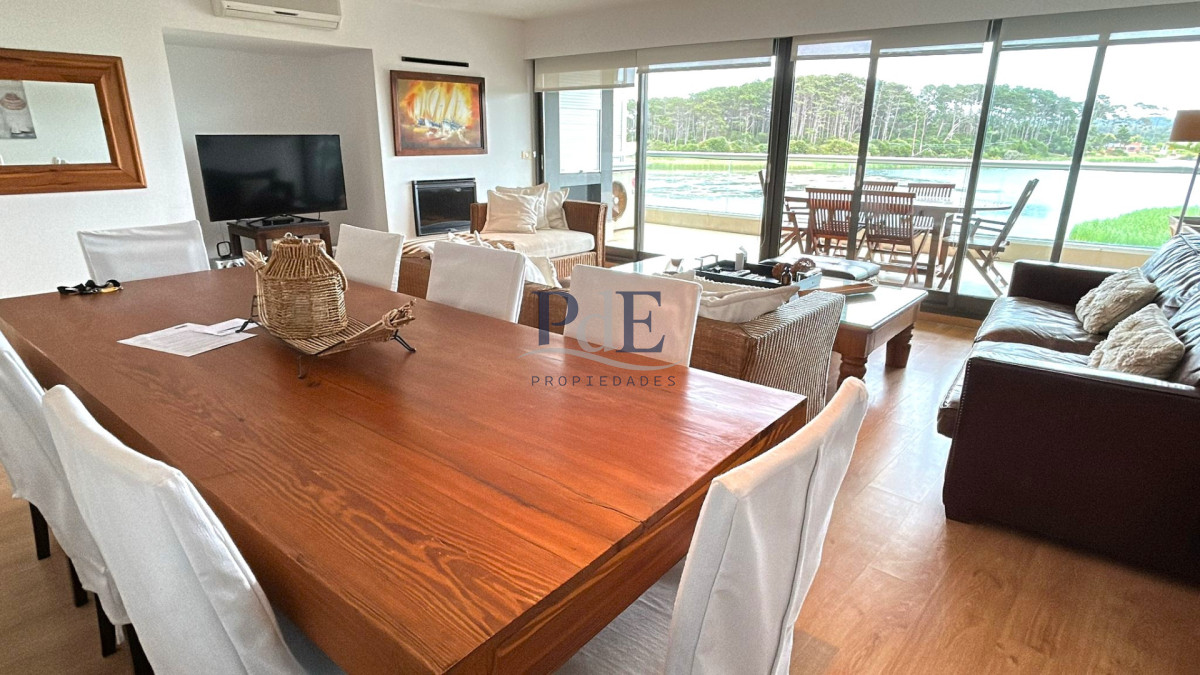 Espectacular departamento con vista al mar y a la laguna. - Imagen 12