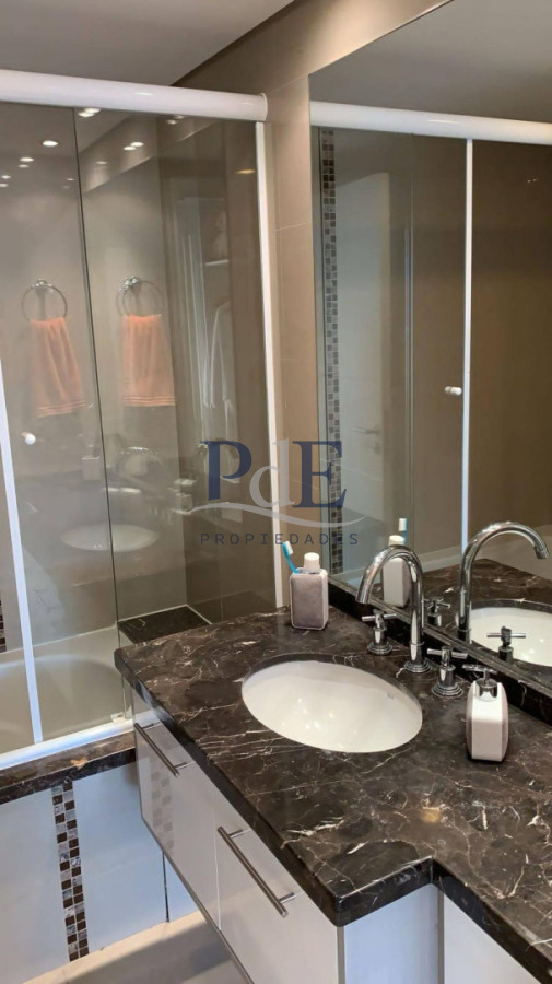 Apartamento en Casino Tower en alquiler temporario!! - Imagen 8