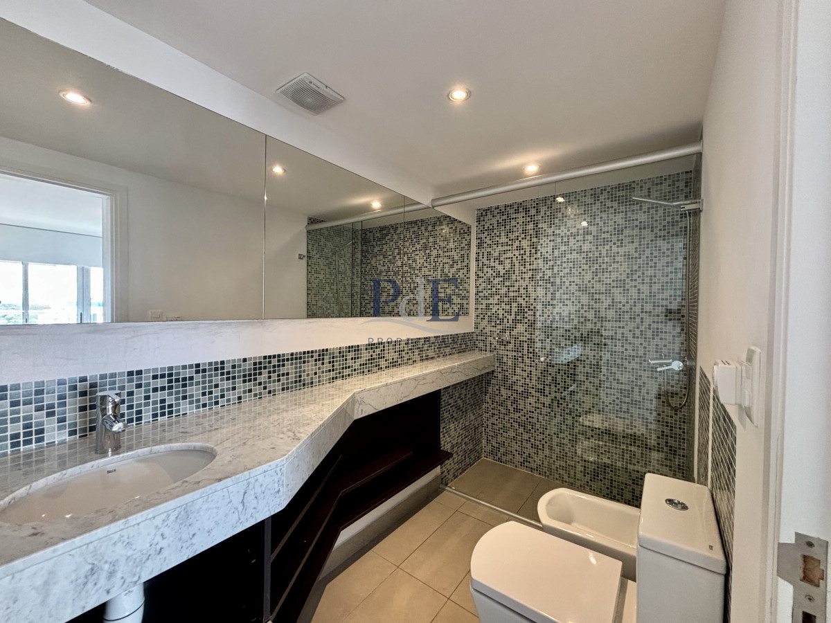 A pasos del mar apartamento disponible en alquiler ANUAL! - Imagen 18