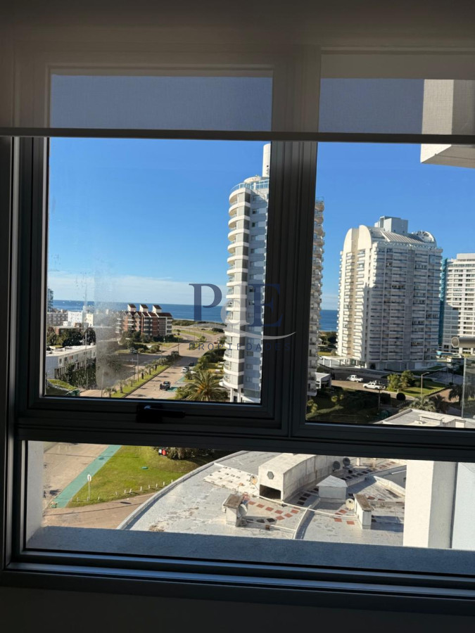 Avenida Chiverta - 3 dormitorios | Piso alto | Vista | Todos los servicios. - Imagen 14