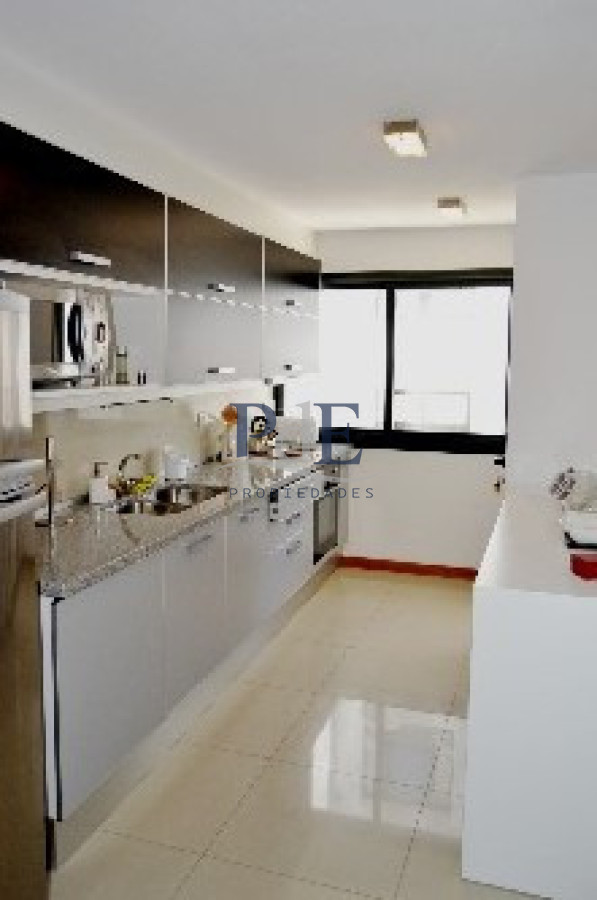 Apartamento en primera línea en Parada 28 de la Brava - Imagen 17