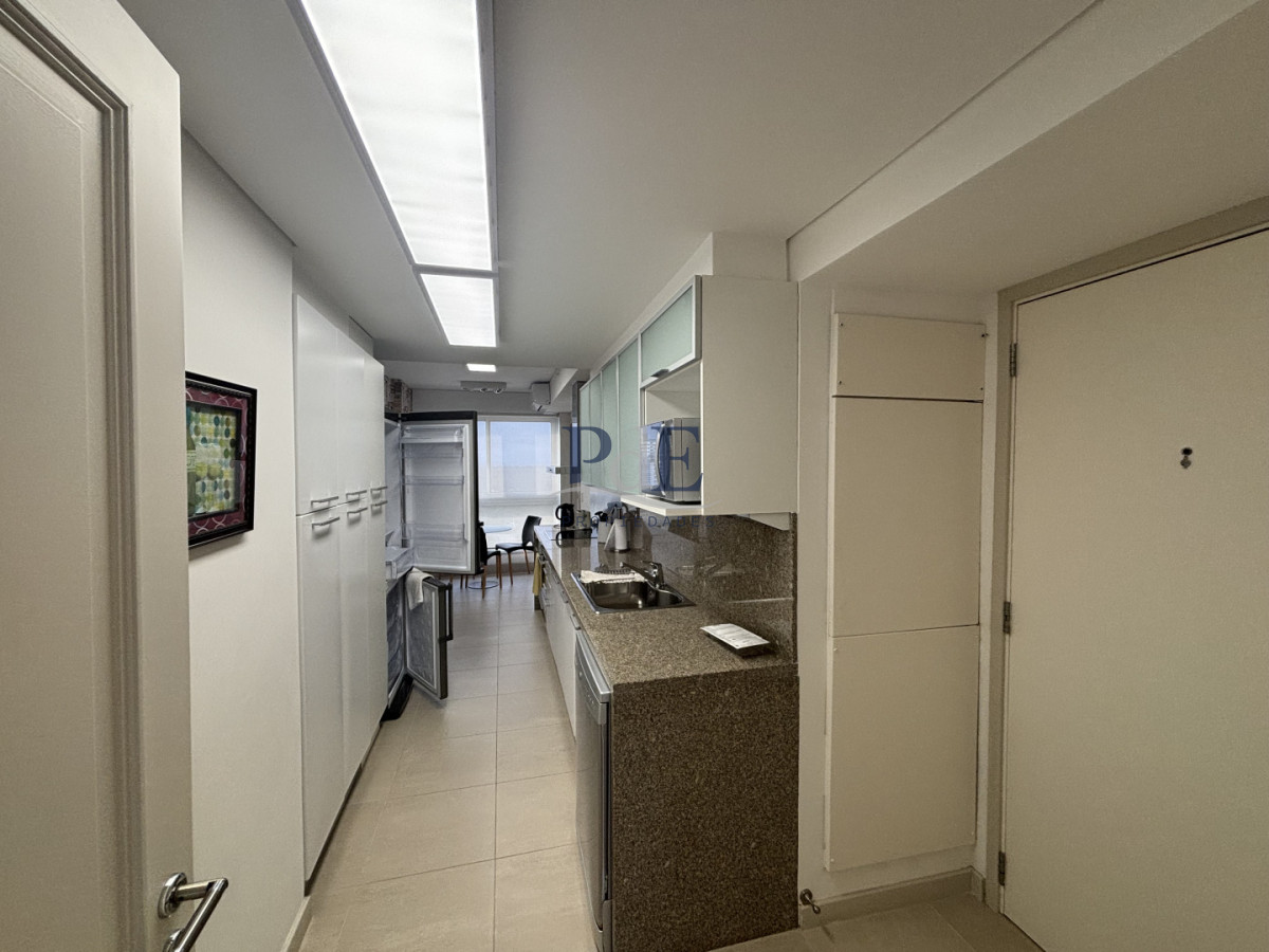 Le Parc II | Panorámico | 2D Suite + Dep. Frente al mar en Playa Brava - Imagen 11