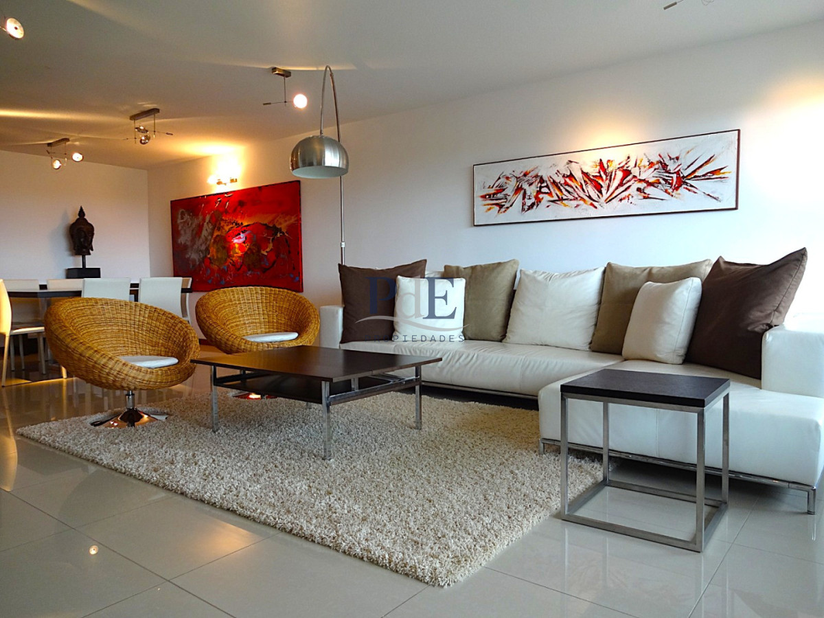 Apartamento en primera línea en Parada 28 de la Brava