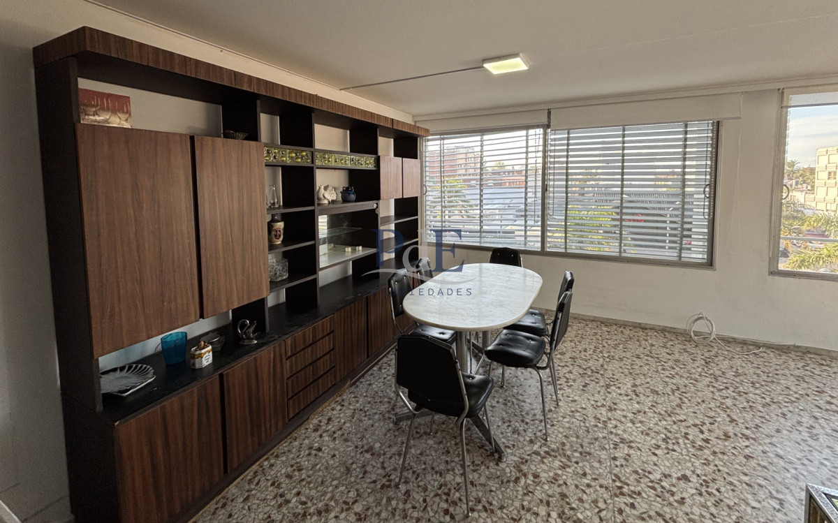 Edificio sobre Gorlero | 2 Dormitorios en el Corazón de la Península - Imagen 9