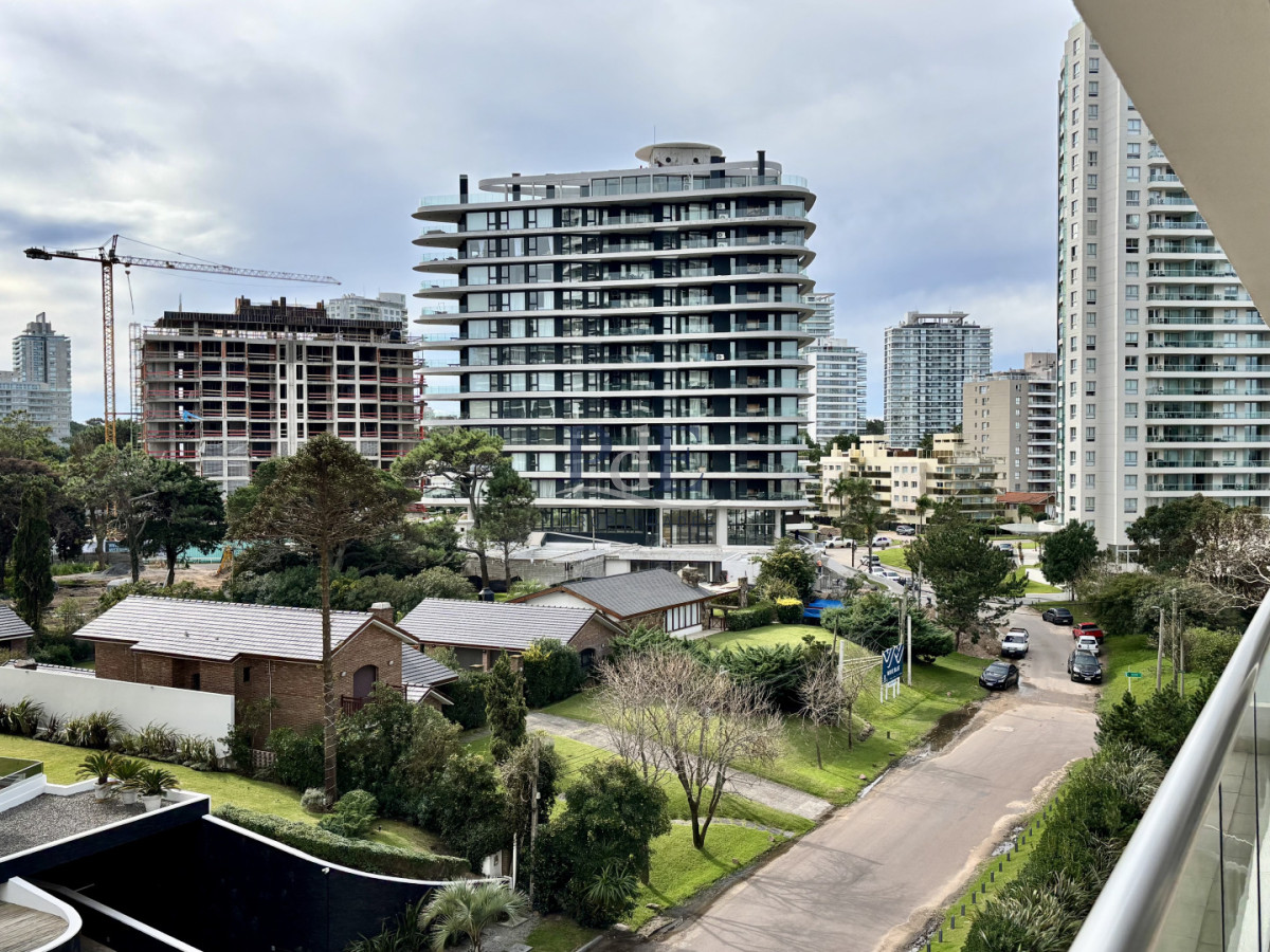 Venta de apartamento en Icon Brava Tower · Punta del Este. - Imagen 25