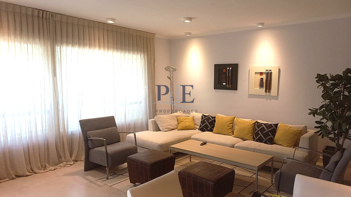 Excelente PentHouse en venta, en una de las zonas mas codiciadas de Punta del Este!!!! - Imagen 2