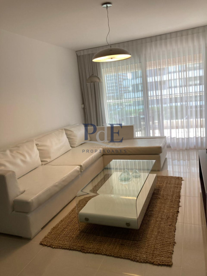 Apartamento en alquiler temporario en Icon Brava - Imagen 4