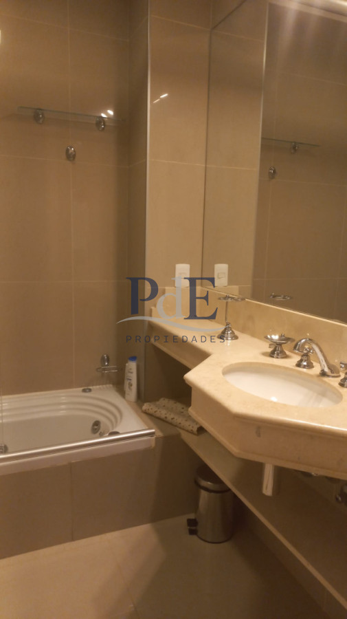 Excelente PentHouse en venta, en una de las zonas mas codiciadas de Punta del Este!!!! - Imagen 46