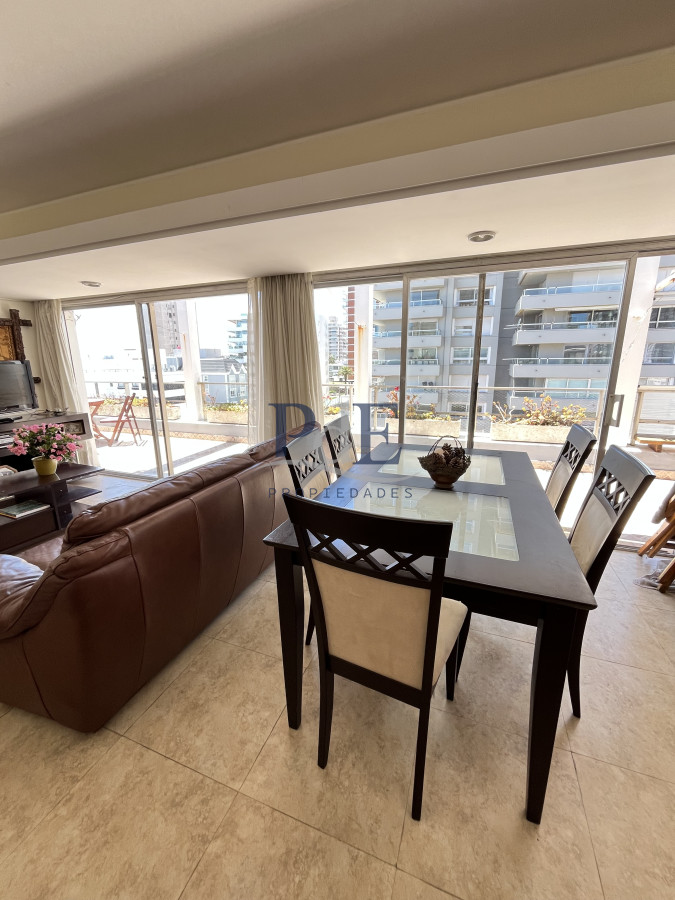 Alquiler - Apartamento Clásico con Vista al Puerto. Punta del Este. - Imagen 3